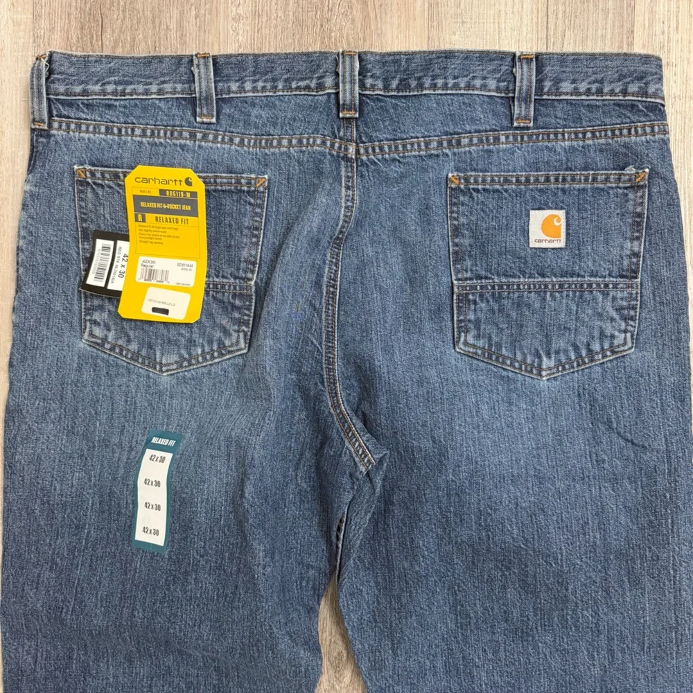 Carhartt Relaxed Fit 5-Pocket Jeans Mens Dark Wash Denim-size 42x30 *NEW w tags*